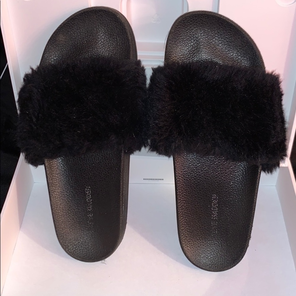 Black Slippers